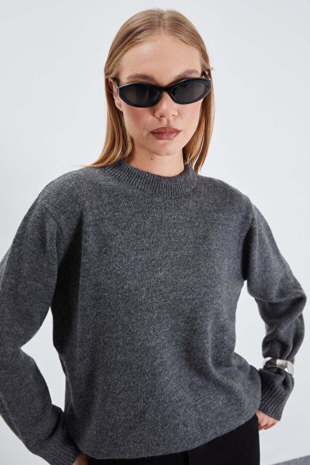 Basic Crew Neck Casual Knit Sweater