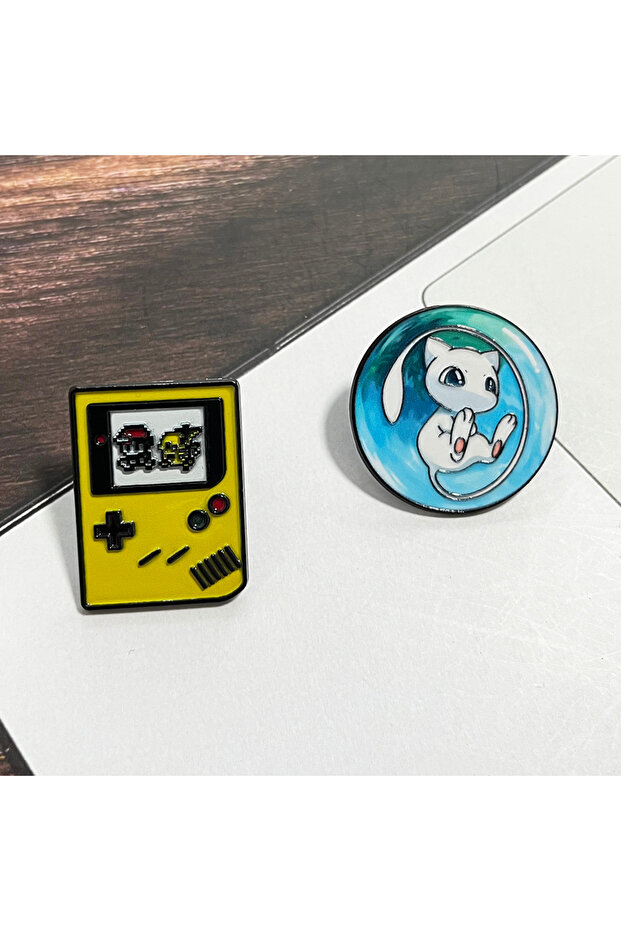 Bandai 2pcs Metal Brooch 2pcs Kawaii Cartoon Video Game Controller Enamel Pins Set Fashion Accessori