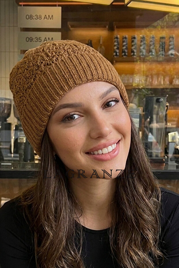 Embossed Patterned Women's Beret