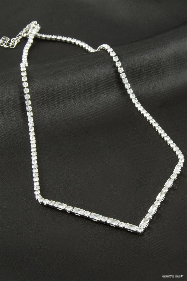Spt-Gld Triangle Tour Zircon Stone Luxury Necklace 2 mm (04908) Silver Color