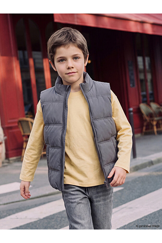 Boys vest