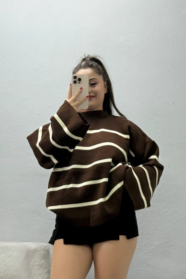 Women's Half Turtleneck Knitwear Blouse in Brown