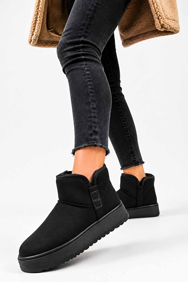 Women's Black Suede Boots with Fur Inside, Thick Sole, Short Ankle, Casual Winter Platform Boots Vy-26522