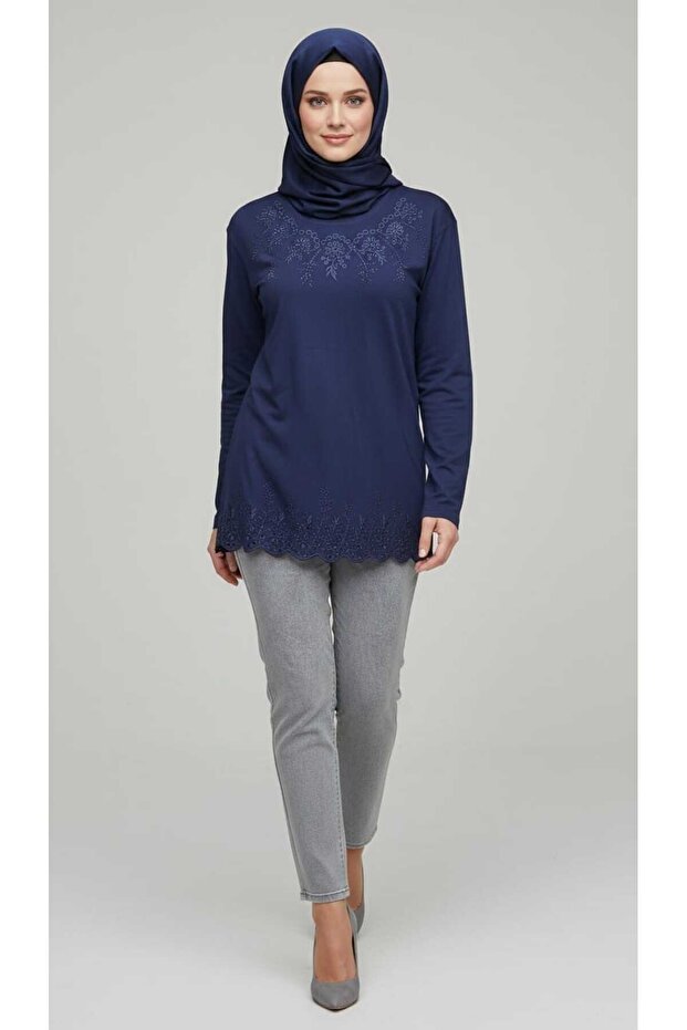 Women's Stone and Embroidered Seasonal Bluse with Collar and Hem