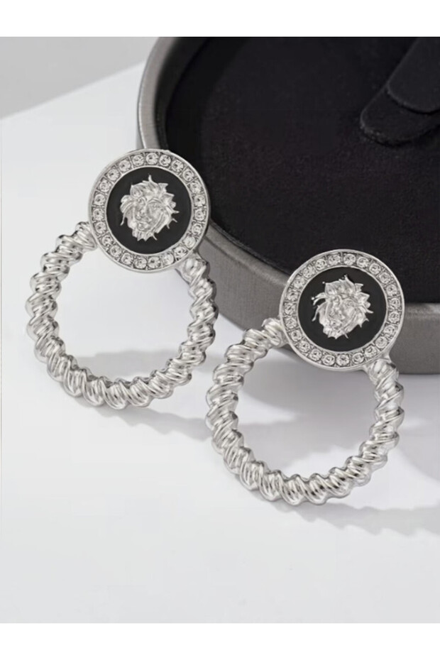 French Earrings with Lion Head and Knitted Design