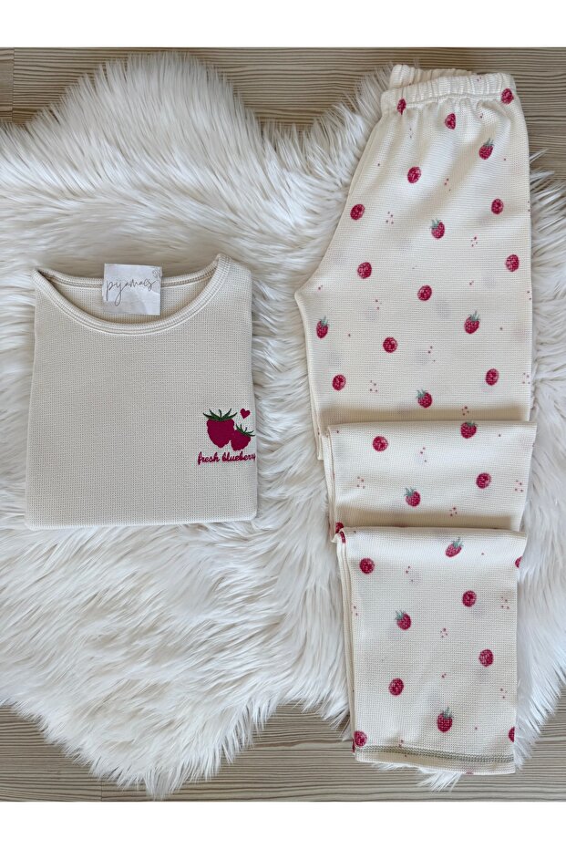 Ecru Raspberry Patterned Soft Winter Waffle Knitted Pajama Set