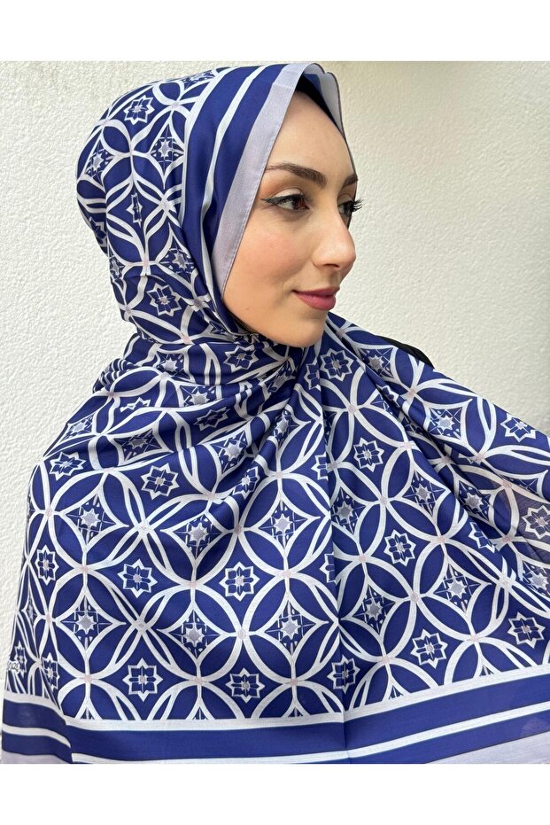 وشاح قطني ناعم بنمط ميهري باللون الأزرق الداكن