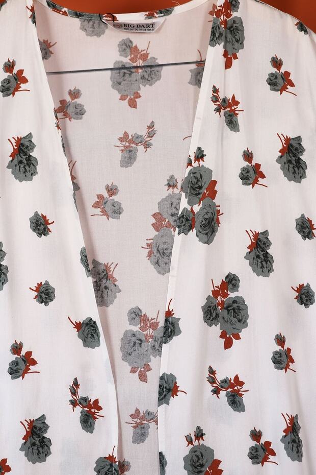 Rose Patterned Kimono - 2