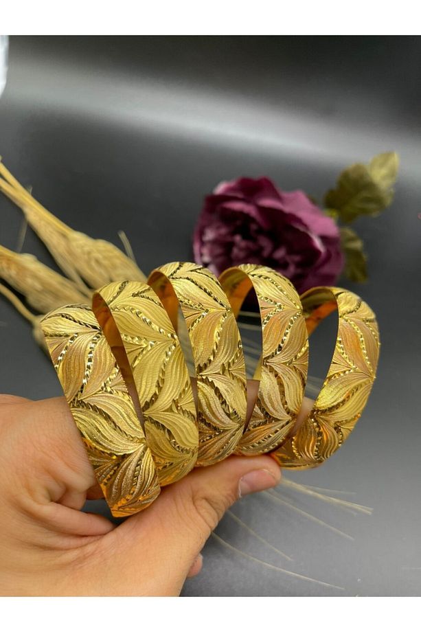 22 Ayar Altın Kaplama Çiçek Motif 5'li 1.5 Cm Bilezik - 1