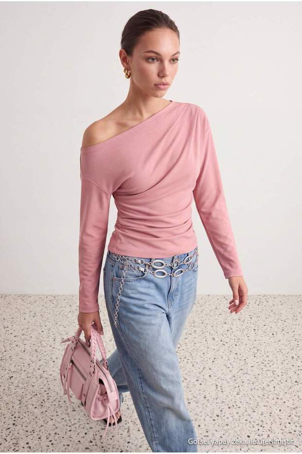 Açık Pembe Büzgü/Drape Detaylı Dökümlü Asimetrik Yaka Örme Bluz TWOAW26BZ00138
