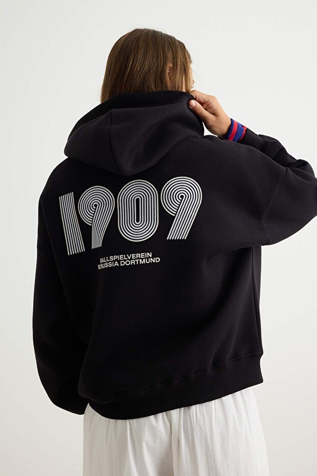 Siyah Kalın Oversize/Geniş Kalıp Slogan Baskılı Kapüşonlu Örme Sweatshirt TWOAW27SW00032