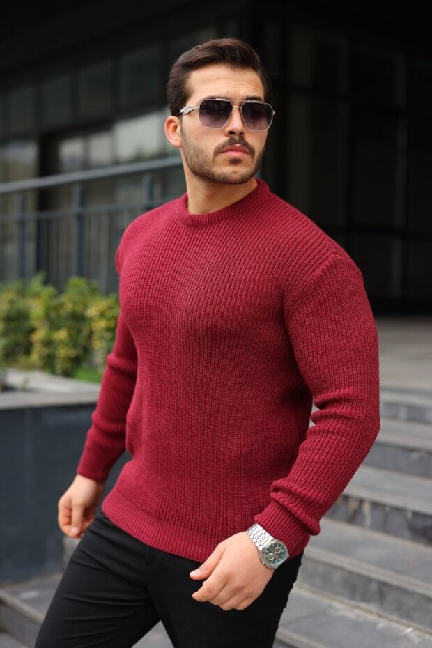 Men's crewneck knitted sweater