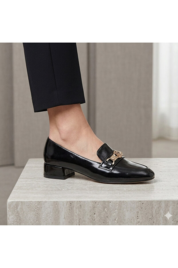 Women's Classic Heeled Closed Casual Women's Shoes Stylish and Comfortable