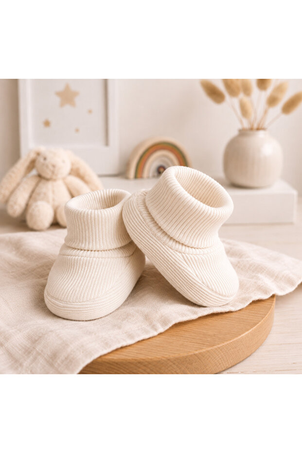0–6 Months | Newborn Booties | Flexible, Breathable, Cotton Fabric | Anti-Sweat | Does Not Smell Bad