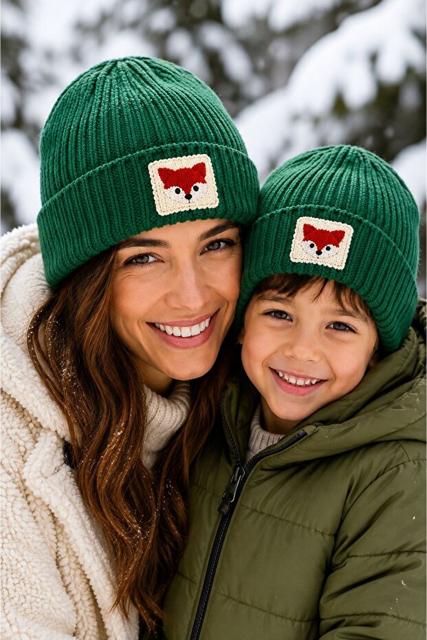 Green Wool Luxury Fox Punch Pattern Detailed Beret Green Beret Christmas Beret
