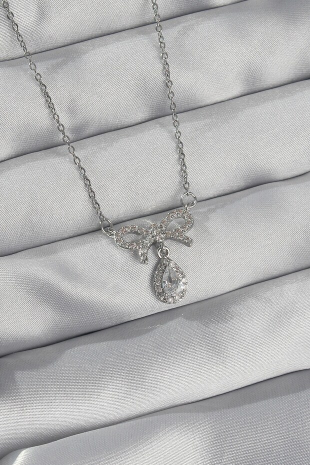 316L Steel Silver Color Zircon Stone Bow Detail Drop Necklace