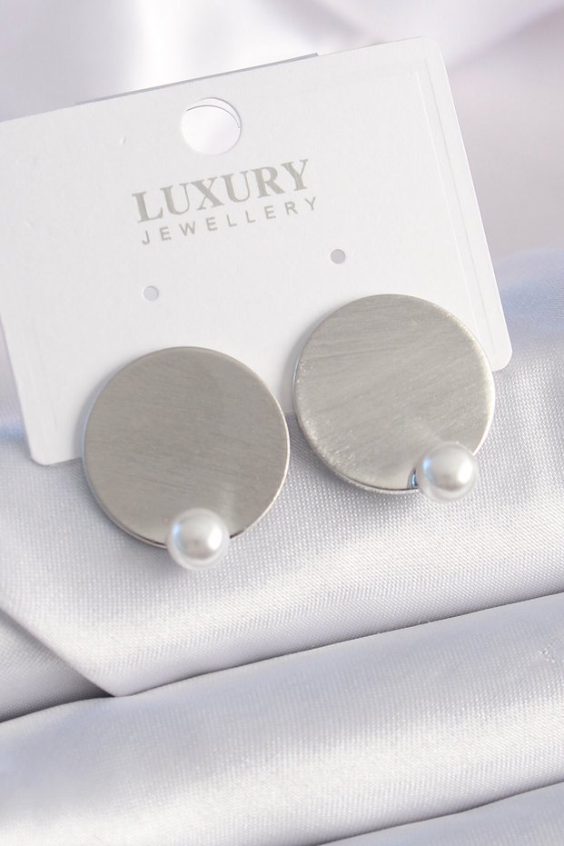 Brass Silver Color Plate Model Pearl Detail Women's Earrings