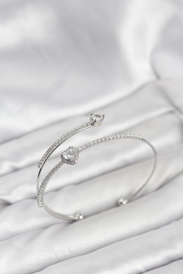 Heart Model Brass Silver Color Women's Bracelet