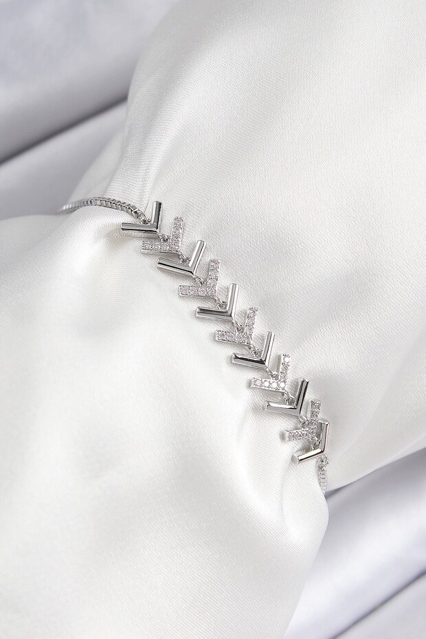 Brass Zircon Stone Row Arrow Model Silver Color Elevator Women's Bracelet