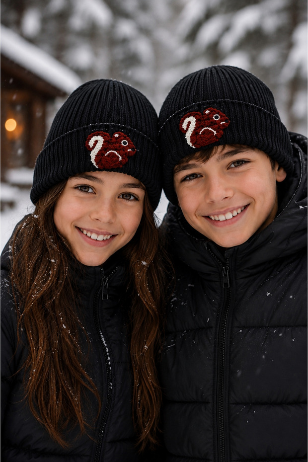 Black Children's Beret Squirrel Punch Patterned Luxury Wool Hat Christmas Gift