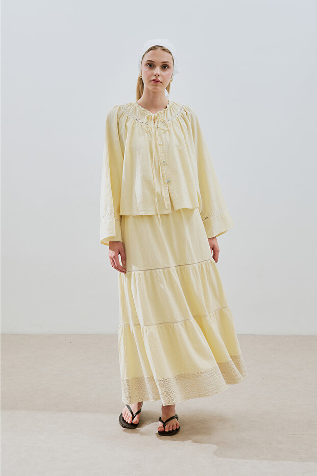Textured Embroidered Short Bluse Yellow