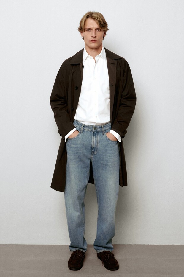 Barrel fit jean