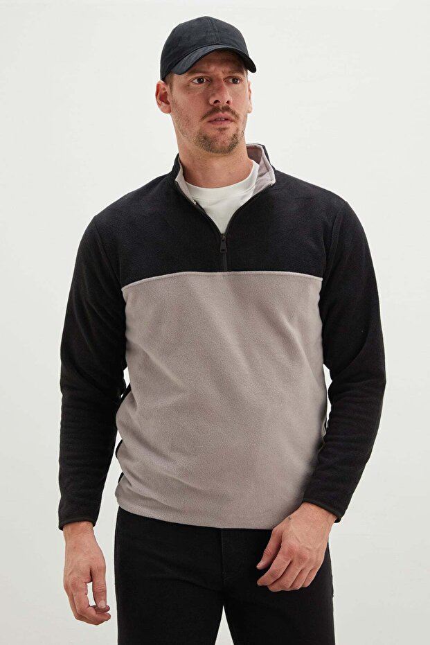 Half Zip Regular Fit Fleece Sweatshirt
