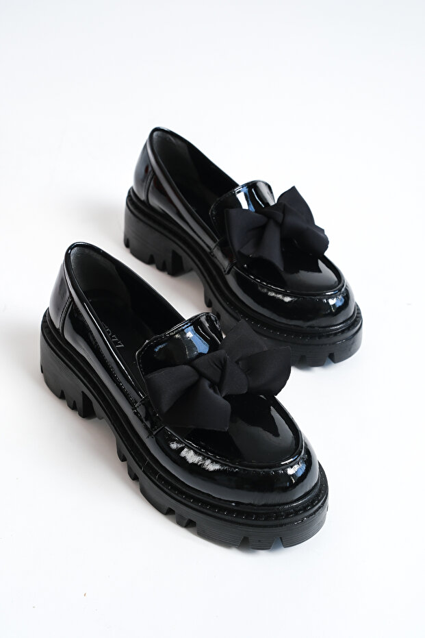 Bow-Tie Loafer Shoes