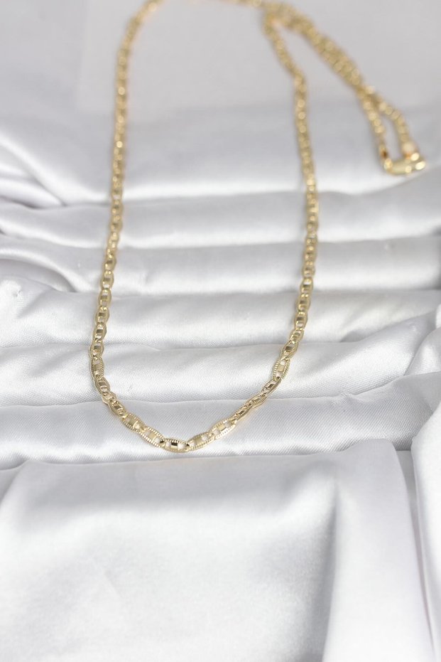 60cm Golden Brass Laser Cut Chain Women's Necklace for Elegant Necks