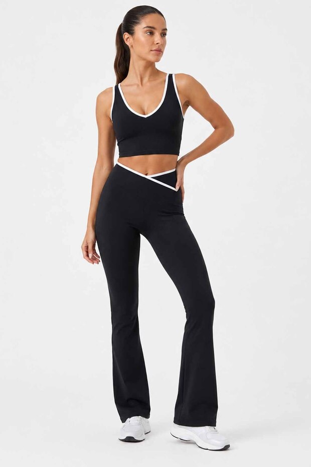 Women's Black Spanish Leg High Waist Leggings and Bra 2-Piece Yoga Fitness Sports Set