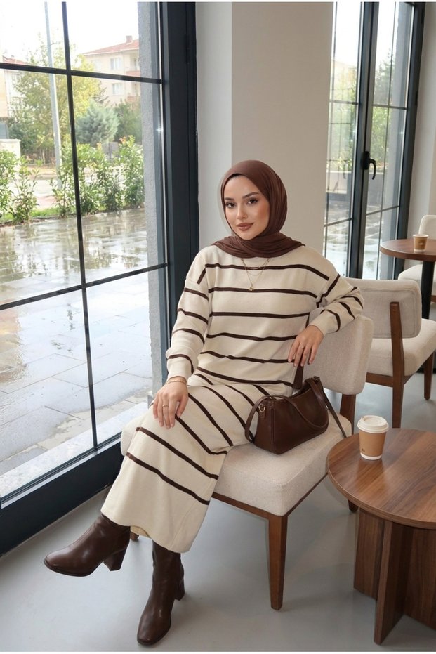 Women's Striped High-Neck Long Knit Dress – Hijab Maxi Winter Dress