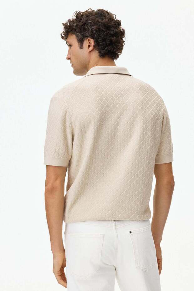 Slim Fit Textured-knit polo shirt