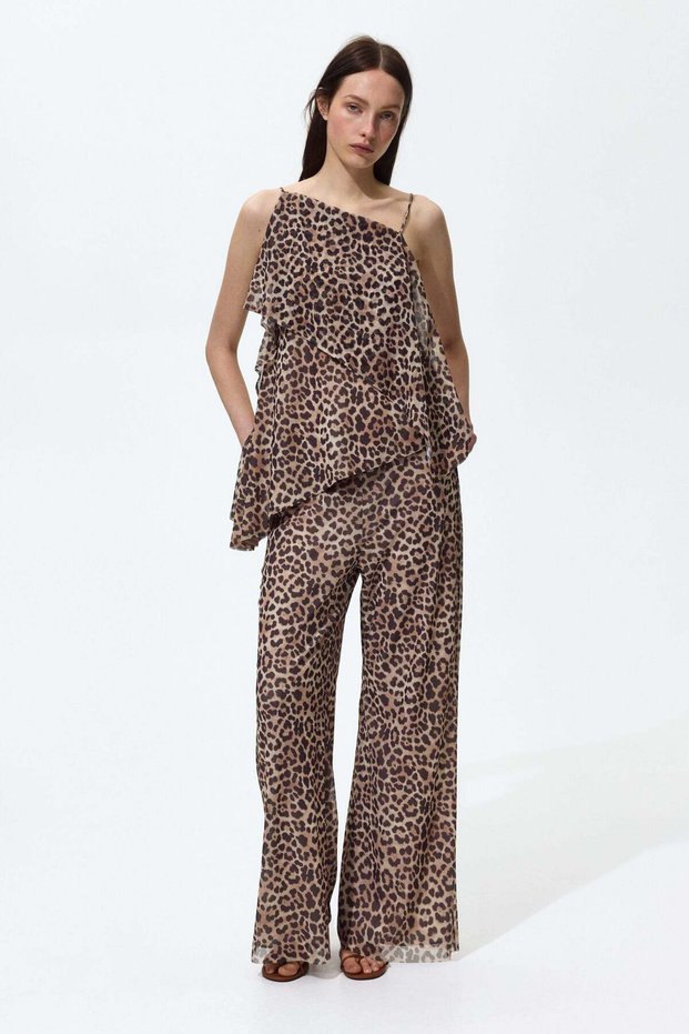 Mesh pull-on trousers