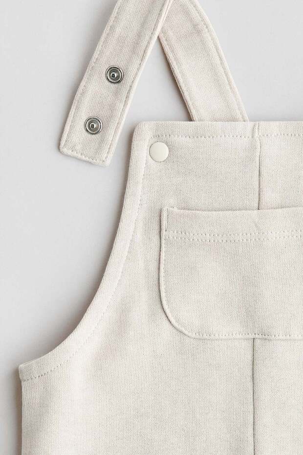 Sweatshirt dungaree shorts