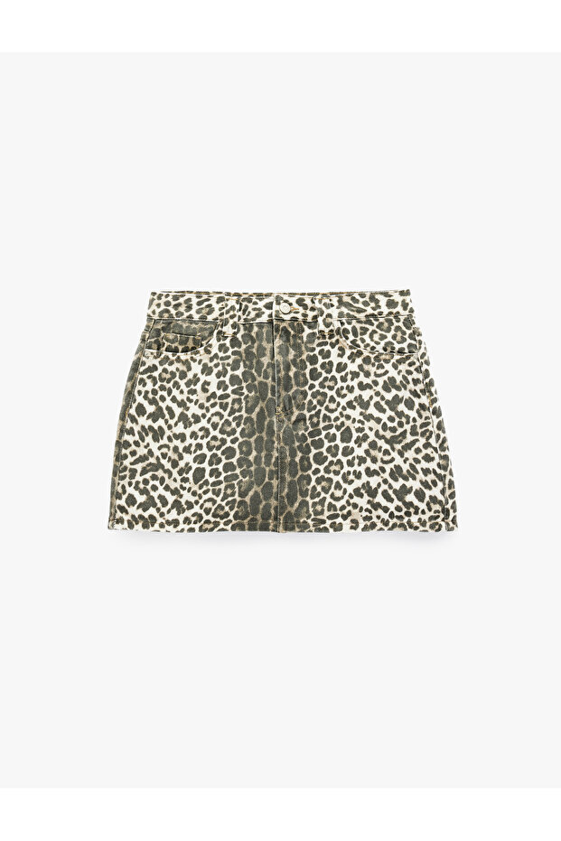 Pocketed Buttoned Comfortable Fit Cotton Leopard Patterned Mini Shorts Skirt