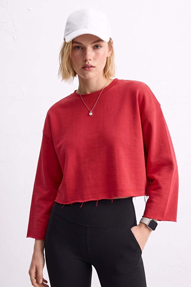 Women's Crew Neck Oversize Short Swaetshirt - Red