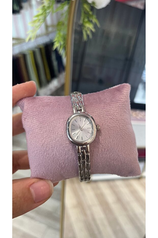 Sade Silver Saat