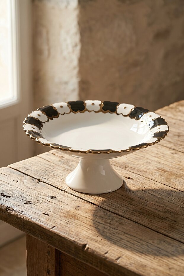 Cleef Footed Round Presentation Plate Black - 30 cm