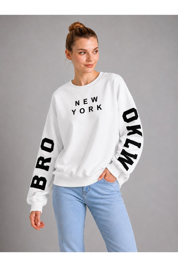 Women's White Crew Neck Brooklyn Sleeve Printed 3-Printed Wool Inside Sweatshirt