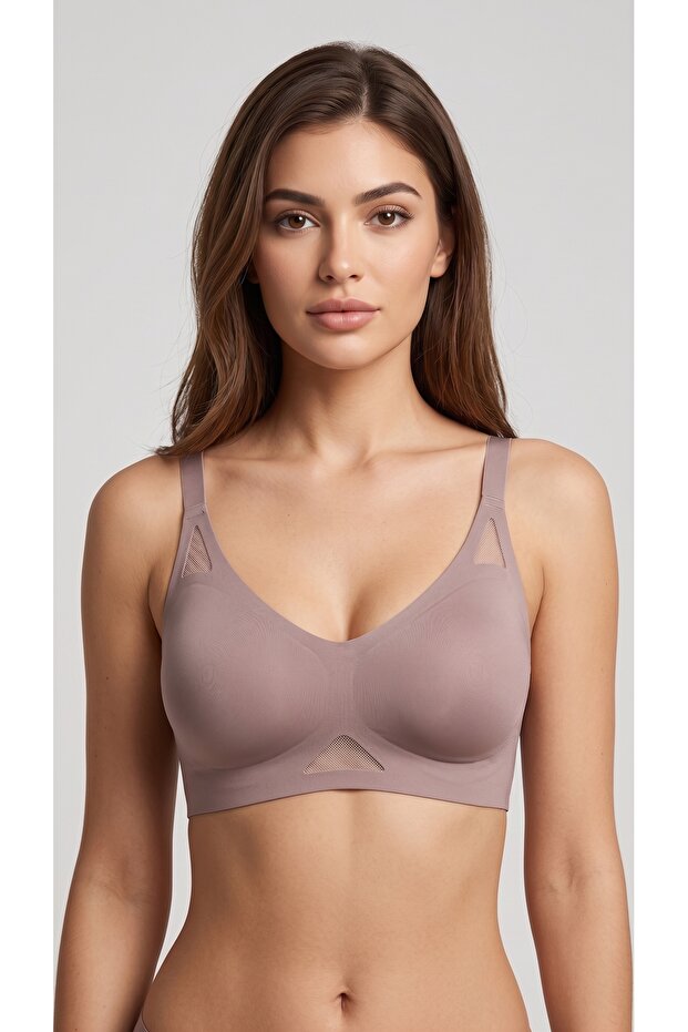 Women's Underwire Seamless Bra with Adjustable Straps
