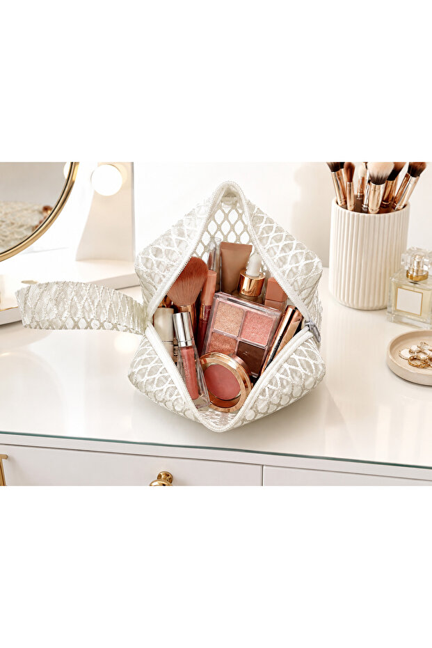 Embroidery Patterned Makeup Bag