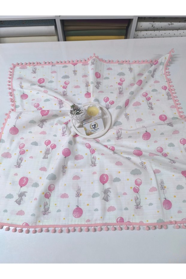 100% Cotton . Double-Layer Muslin Baby with Pompom on the Edge Patterned Si Blanket