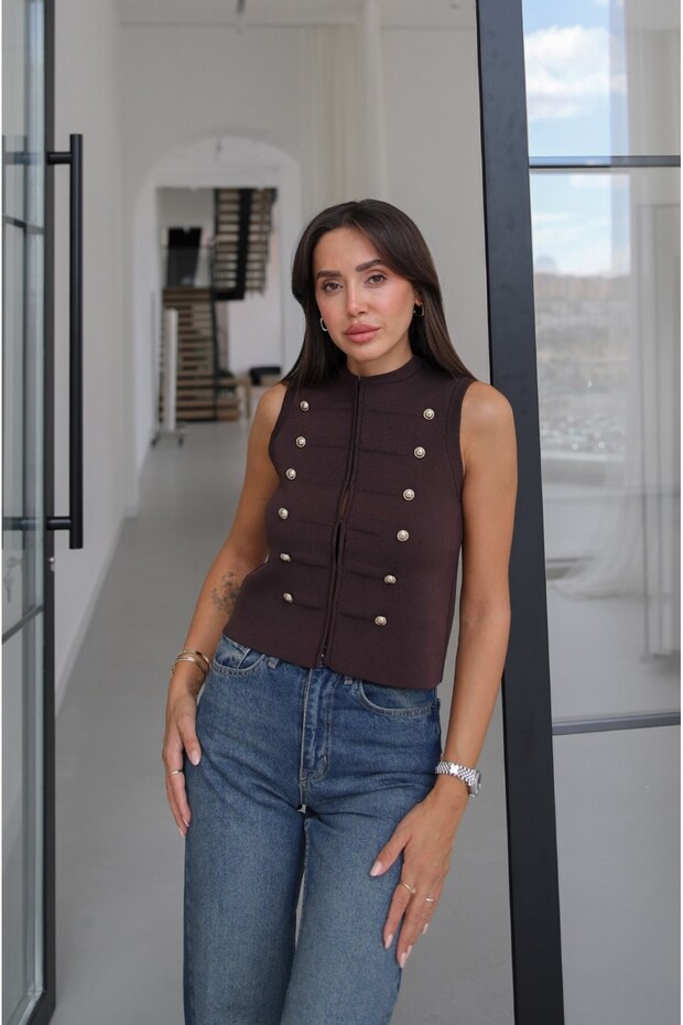 Brown Ornamental Buttoned Knitwear Vest