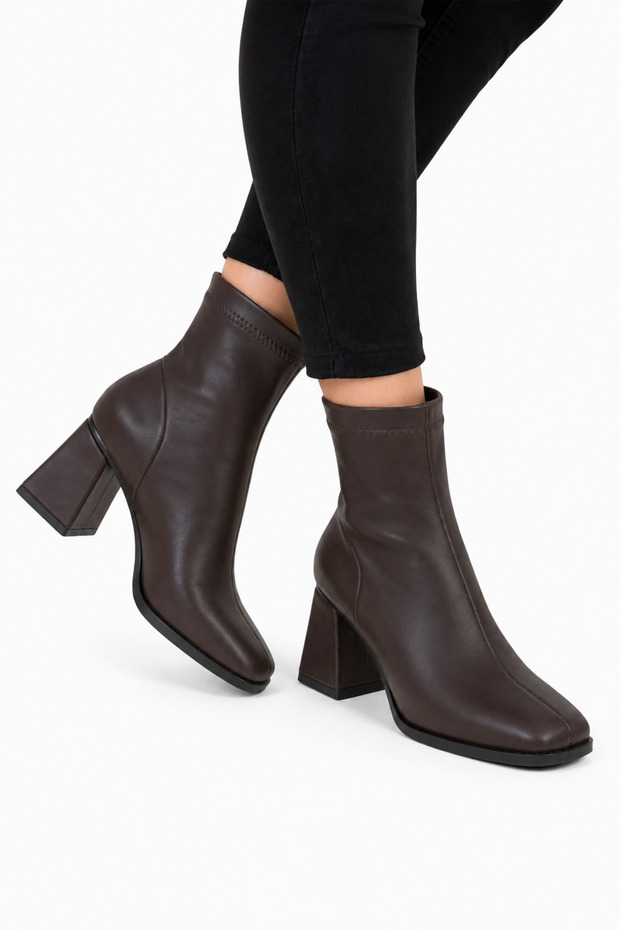 Thick Heel Zippered Stretch Women's Boots Brown