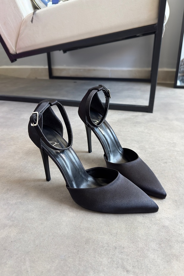 Sıyu Black Women's Heeled Shoes with Piping Detail