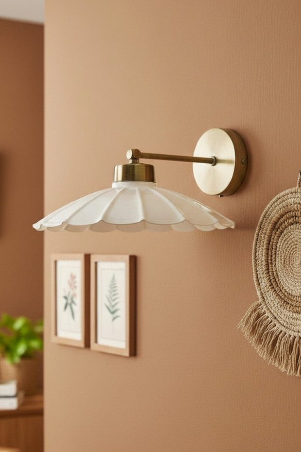 Risso White Flat Body Sconce Metal Rustic E27 Single Cafe Boutique Lamp Lighting