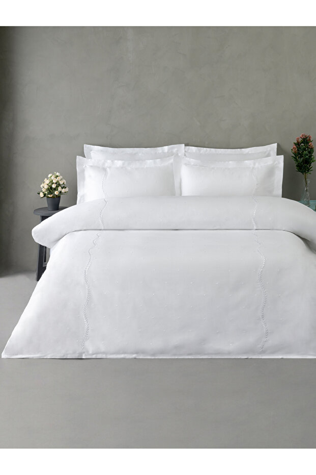 Amber Embroidered Cotton Satin Double Duvet Cover Set