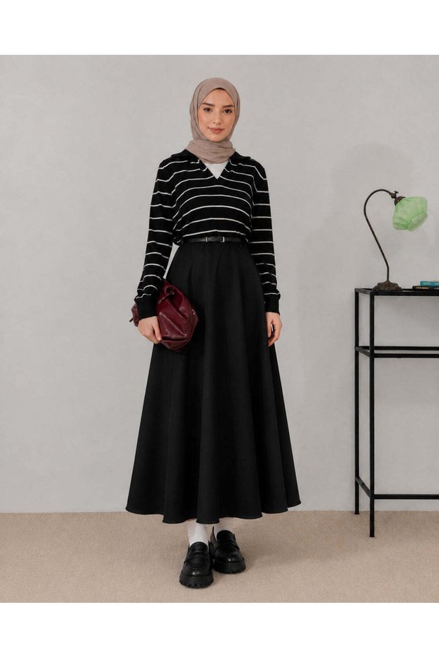 Women's Scuba Elastic Waist Flared Skirt