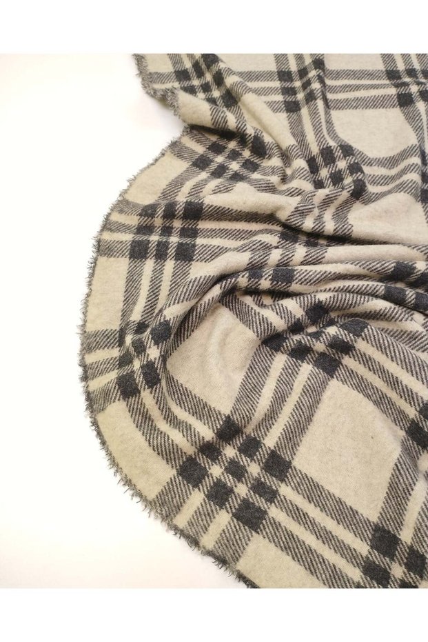 Black Beige Plaid Jacquard Interlock Fabric for Cardigans & Sweaters Width: 140cm