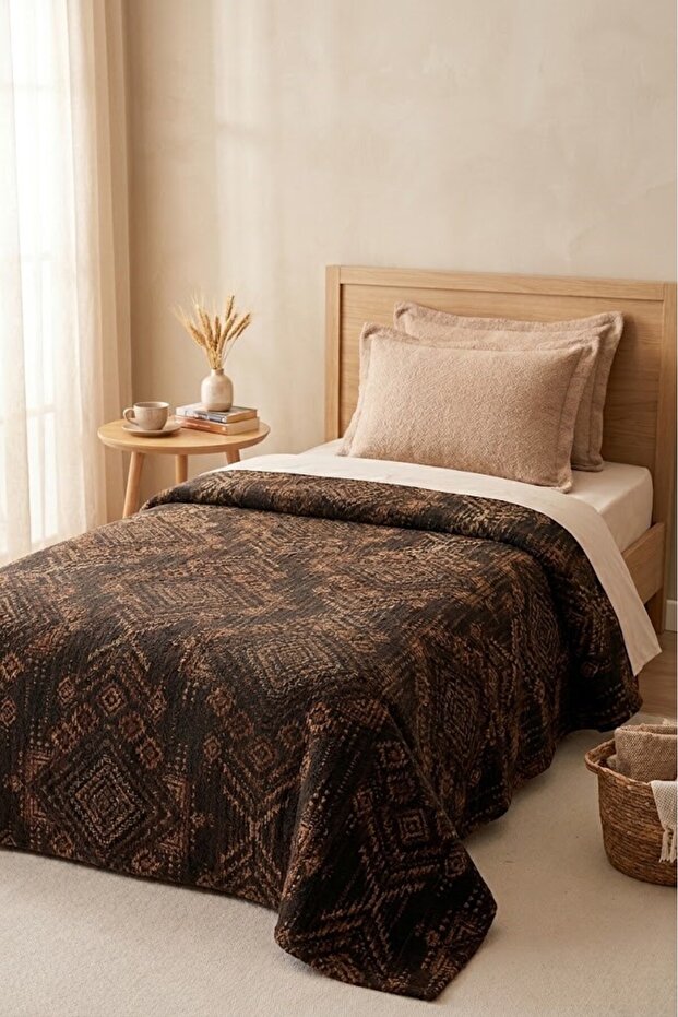 Boucle Ethnic Pattern Single Blanket - Brown